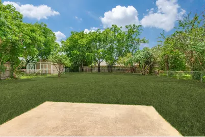 109 Sunset Drive, Euless, TX 76040 - Photo 11