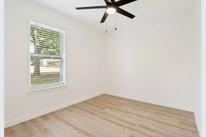 109 Sunset Drive, Euless, TX 76040 - Photo 9