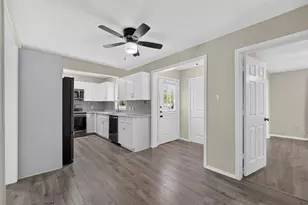 1914 Stanford St, Greenville, TX 75401 - Photo 11