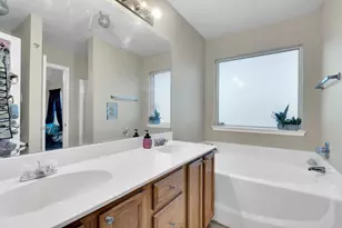 131 Logan Ln, Waxahachie, TX 75165 - Photo 13