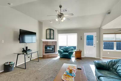 131 Logan Lane, Waxahachie, TX 75165 - Photo 7