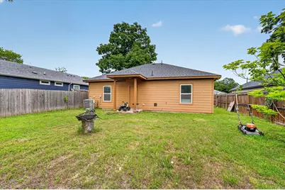 4552 Corregidor Street, Dallas, TX 75216 - Photo 39