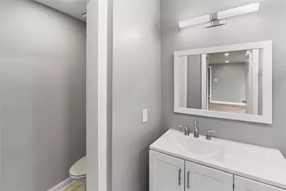1010 E Lovers Lane, Arlington, TX 76010 - Photo 17