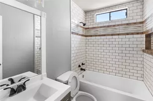 1010 E Lovers Ln, Arlington, TX 76010 - Photo 13