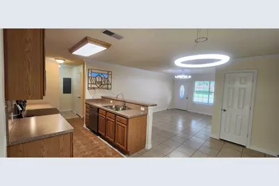 723 Briggs Street, Cedar Hill, TX 75104 - Photo 5