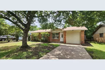 723 Briggs Street, Cedar Hill, TX 75104 - Photo 3