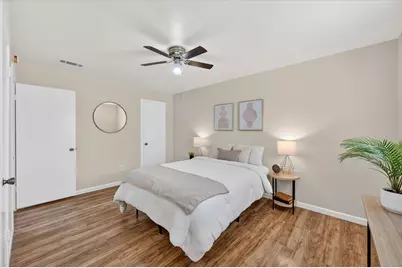 1012 Plover Lane, Arlington, TX 76015 - Photo 9