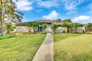 12401 Pleasant Valley Dr, Dallas, TX 75243 - Photo 1