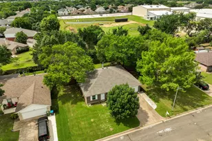 4108 Cypress Springs Dr, Arlington, TX 76001 - Photo 29