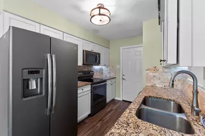 4108 Cypress Springs Drive, Arlington, TX 76001 - Photo 3