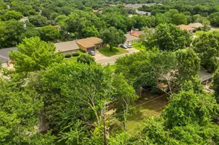 4108 Cypress Springs Dr, Arlington, TX 76001 - Photo 31