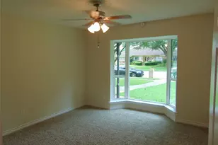 2714 Country Club Pkwy, Garland, TX 75043 - Photo 15