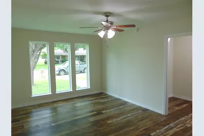 2714 Country Club Parkway, Garland, TX 75043 - Photo 17