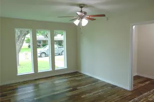 2714 Country Club Pkwy, Garland, TX 75043 - Photo 17