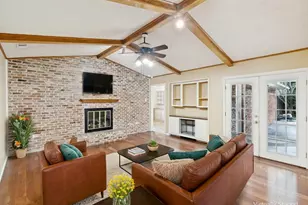 13607 Rolling Hills Ln, Dallas, TX 75240 - Photo 3