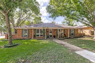 13607 Rolling Hills Ln, Dallas, TX 75240 - Photo 23