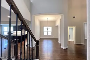 720 Raunald Dr, Lewisville, TX 75056 - Photo 5