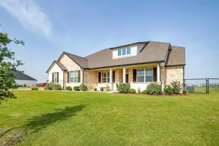 340 Sanger Dr, Springtown, TX 76082 - Photo 5