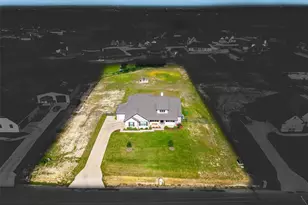 340 Sanger Dr, Springtown, TX 76082 - Photo 5