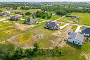 340 Sanger Dr, Springtown, TX 76082 - Photo 39