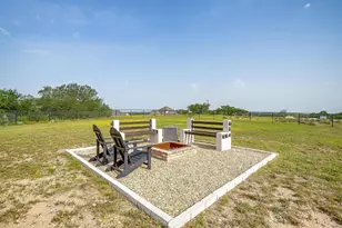340 Sanger Dr, Springtown, TX 76082 - Photo 37