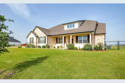 340 Sanger Drive, Springtown, TX 76082 - Photo 9