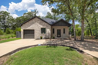225 S Cherokee Shores Drive, Mabank, TX 75156 - Photo 1