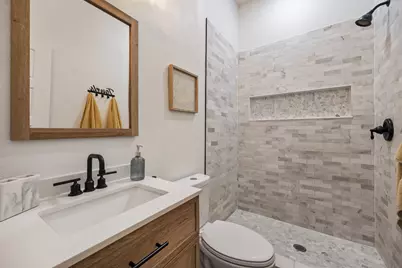 225 S Cherokee Shores Drive, Mabank, TX 75156 - Photo 11