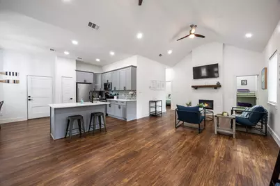 225 S Cherokee Shores Drive, Mabank, TX 75156 - Photo 5