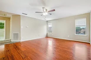 870 Raintree Ln, DeSoto, TX 75115 - Photo 17