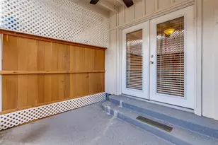 15926 Stillwood St, Dallas, TX 75248 - Photo 13