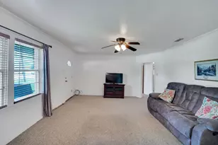 508 E Henderson St, Itasca, TX 76055 - Photo 13