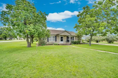 508 E Henderson Street, Itasca, TX 76055 - Photo 3