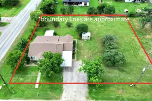 508 E Henderson St, Itasca, TX 76055 - Photo 27