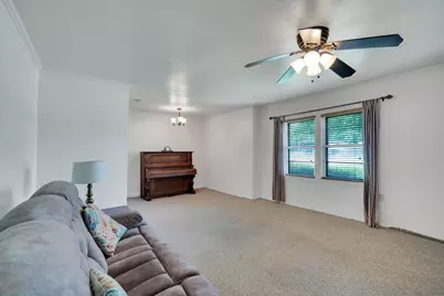 508 E Henderson Street, Itasca, TX 76055 - Photo 11