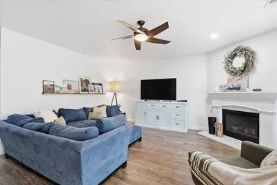 8600 Sterling Trace Circle, Fort Worth, TX 76244 - Photo 9