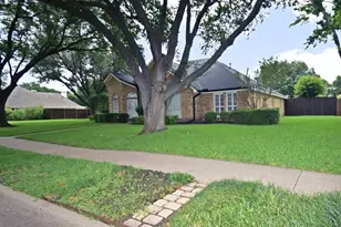 2902 Live Oak Dr, Rowlett, TX 75088 - Photo 3