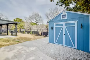 1136 Ridgeview Cir, Granbury, TX 76048 - Photo 35