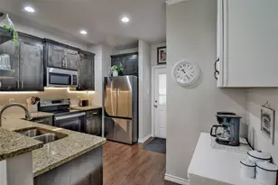 1136 Ridgeview Cir, Granbury, TX 76048 - Photo 25