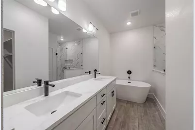 4522 Kolloch Drive, Dallas, TX 75216 - Photo 19