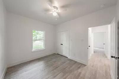 4522 Kolloch Drive, Dallas, TX 75216 - Photo 29