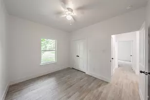 4522 Kolloch Dr, Dallas, TX 75216 - Photo 29