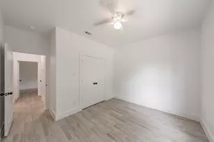 4522 Kolloch Dr, Dallas, TX 75216 - Photo 23