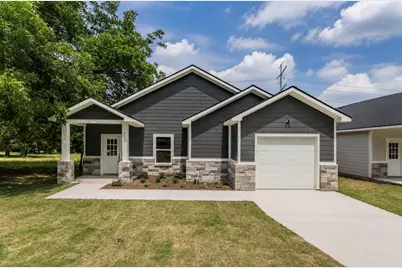 4522 Kolloch Drive, Dallas, TX 75216 - Photo 1