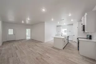 4522 Kolloch Dr, Dallas, TX 75216 - Photo 13