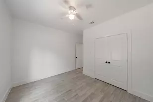 4522 Kolloch Dr, Dallas, TX 75216 - Photo 27