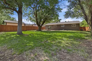 2506 Timberlake Dr, Irving, TX 75062 - Photo 23
