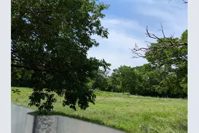 2437 Cedar Crest Boulevard, Dallas, TX 75203 - Photo 1