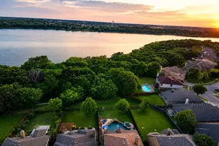 1812 Lake Wood Trl, Little Elm, TX 75068 - Photo 3