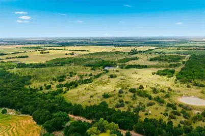318 Hcr 3249, Mount Calm, TX 76673 - Photo 3